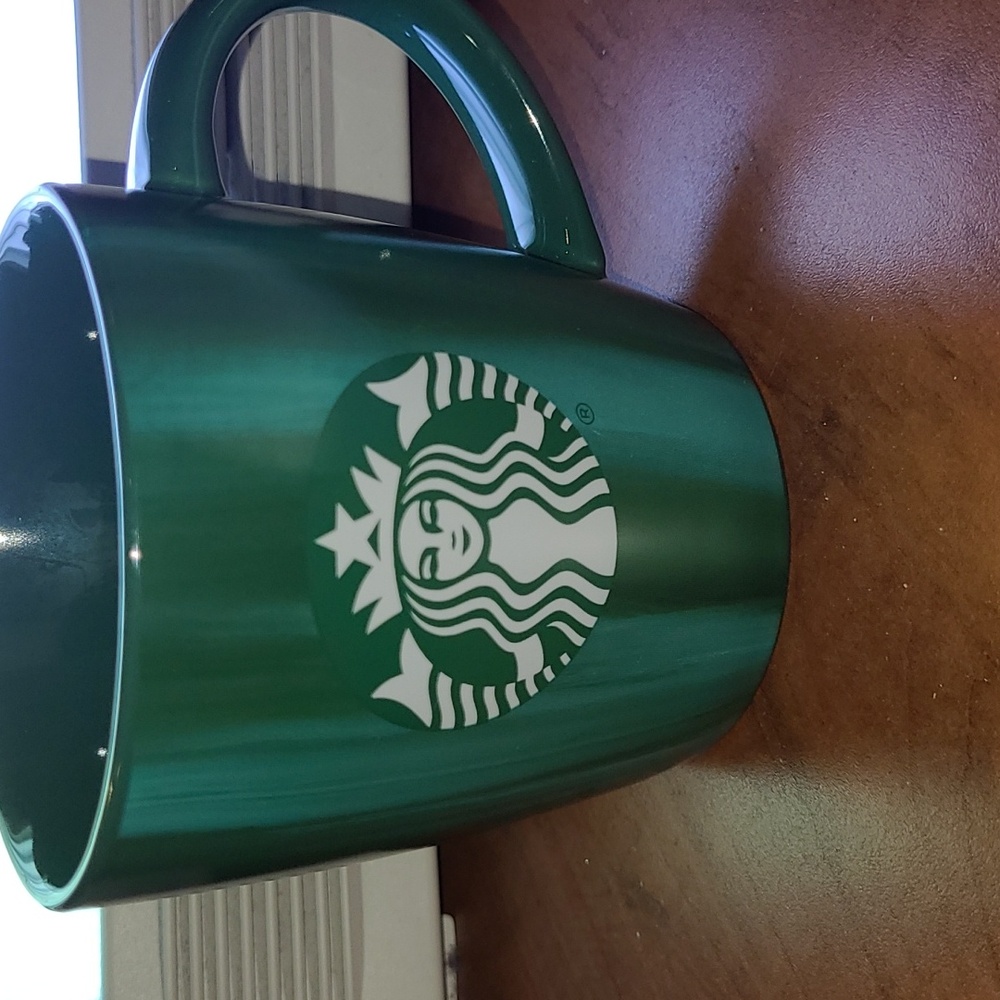 Pre-loved Starbucks Green Mug.